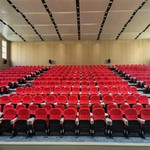 Naprawiono siedzenia audytoryjne